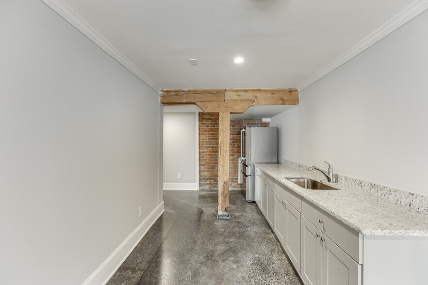 More Photos Of 55 Scott St, Buford Office For Lease