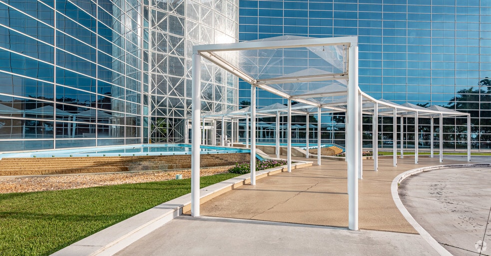 More Photos Of 4000 Hollywood Blvd, Hollywood Office For Lease