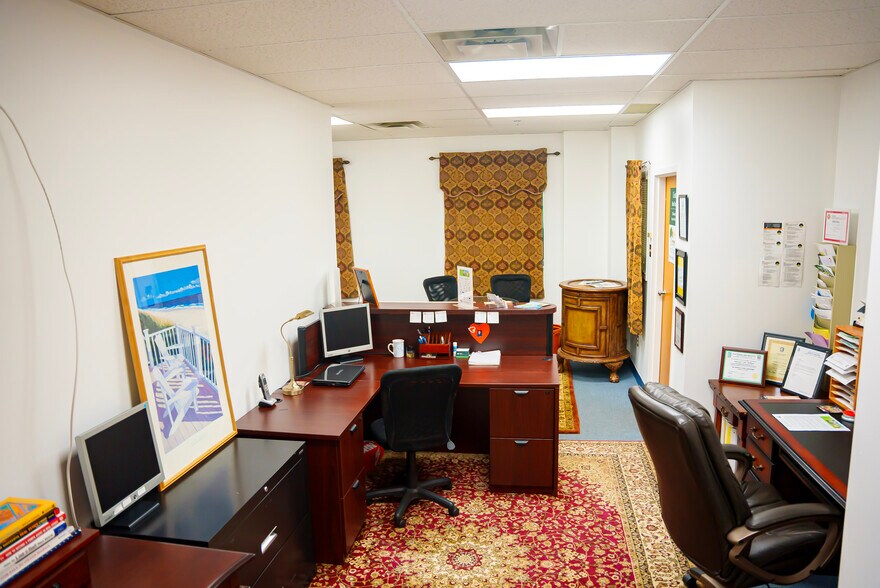 More Photos Of 1301 W Forest Grove Rd, Vineland Flex For Lease