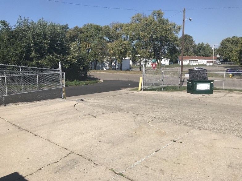 More Photos Of 131 N Hedges St, Dayton Warehouse For Sale