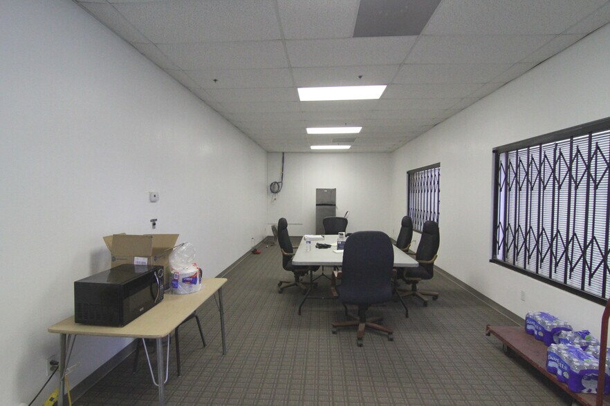 More Photos Of 45440 Trevor Ave, Lancaster Warehouse For Sale