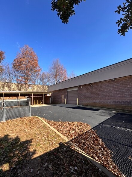 More Photos Of 966 Goodman Rd W, Horn Lake Auto Repair For Sale