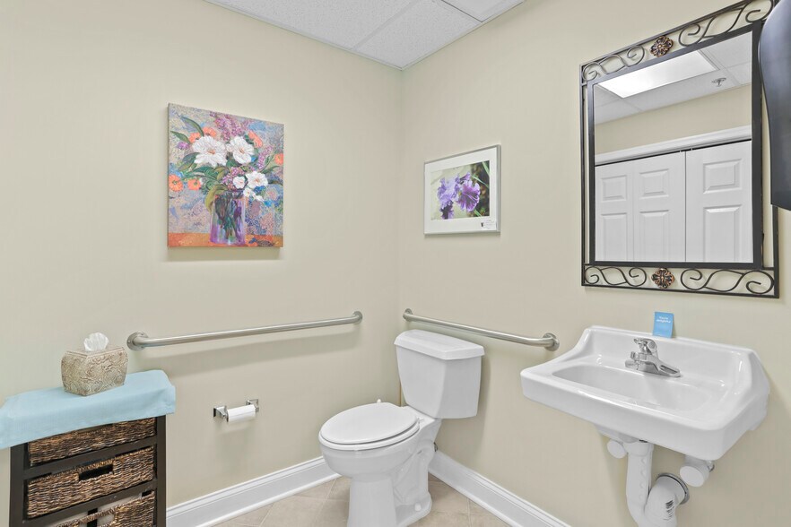 More Photos Of 8180 Lark Brown Rd, Elkridge Office Residential For Sale