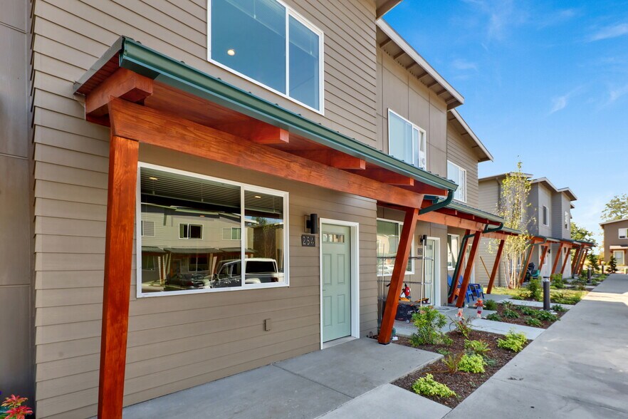 More Photos Of 201 Tull Ct, Bellingham Apartments For Sale