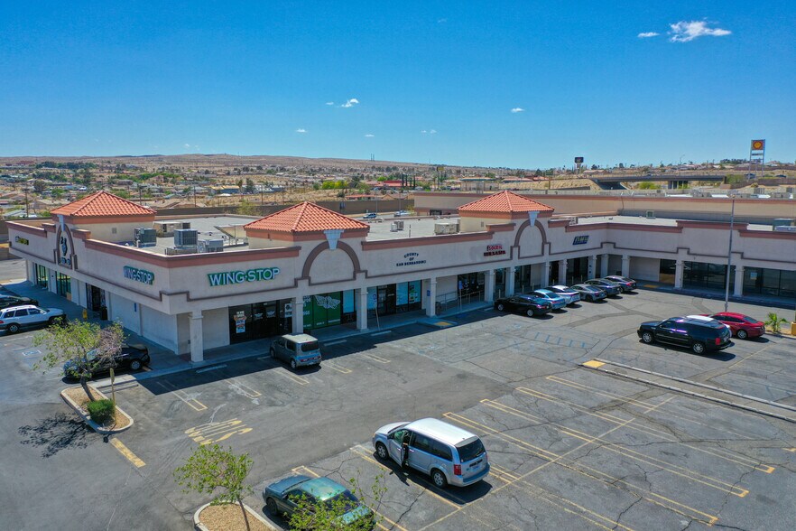 More Photos Of 510-580 E Virginia Way, Barstow Unknown For Lease
