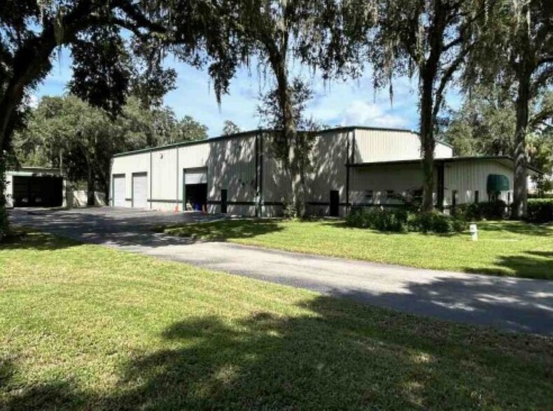 Primary Photo Of 14337 Annutalaga Ave, Brooksville Warehouse For Sale