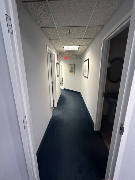 More Photos Of 29 E Mountain St, Worcester Office For Lease