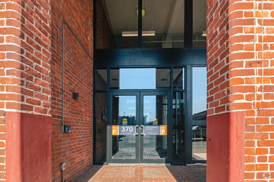 More Photos Of 370 Merrimack St, Lawrence Office For Lease