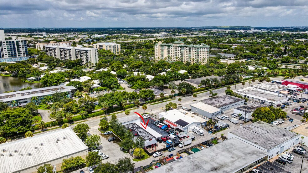 More Photos Of 530 S Dixie Hwy W, Pompano Beach Auto Repair For Sale