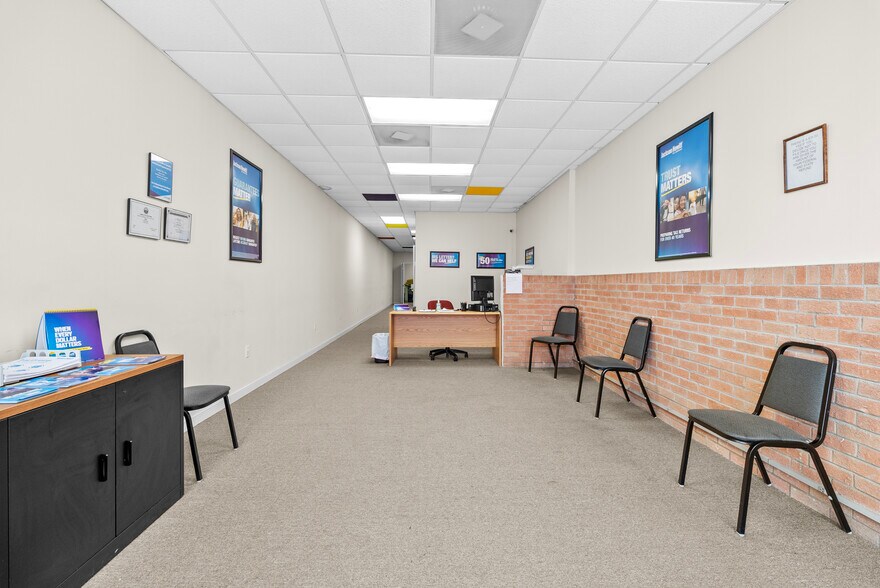 More Photos Of 215 S Main St, Blackstone Storefront For Sale