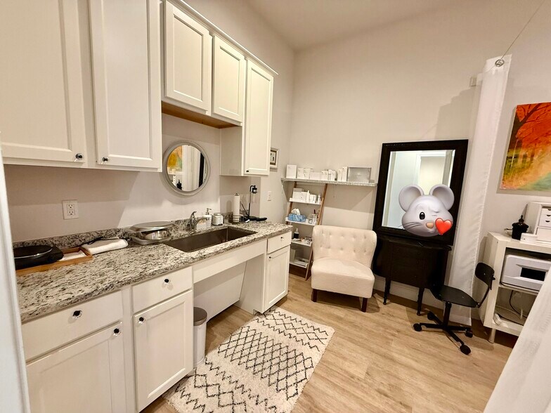 More Photos Of 4425 Plano Pkwy, Carrollton Medical For Lease