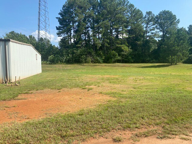 More Photos Of 16 Sentell Rd, Greenville Light Distribution For Sale