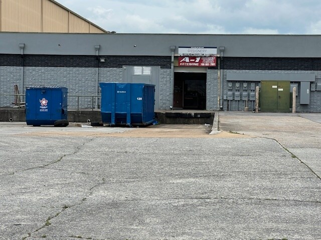 More Photos Of 400 Direct Connection Dr, Rossville Freestanding For Lease