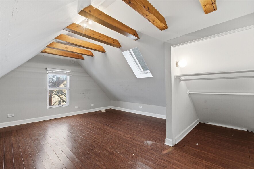 More Photos Of 4140 N Western Ave, Chicago Multifamily For Sale