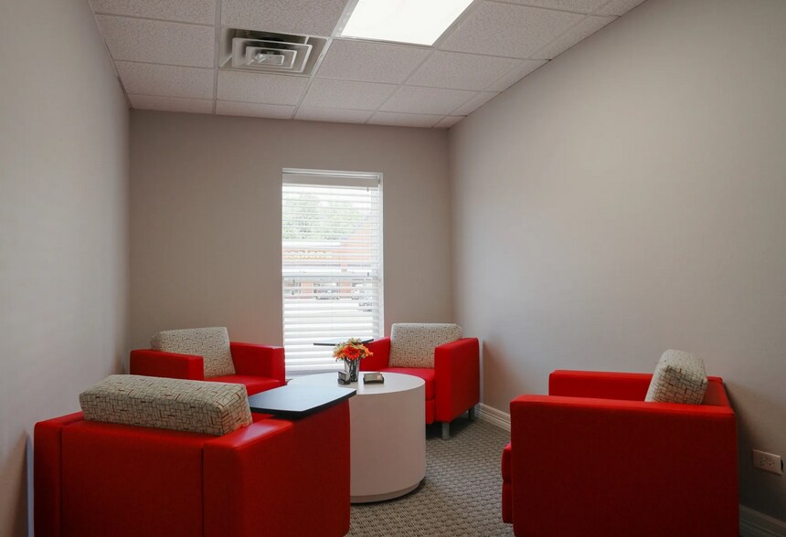 More Photos Of 6001 Nw Expressway, Oklahoma City Office For Sale