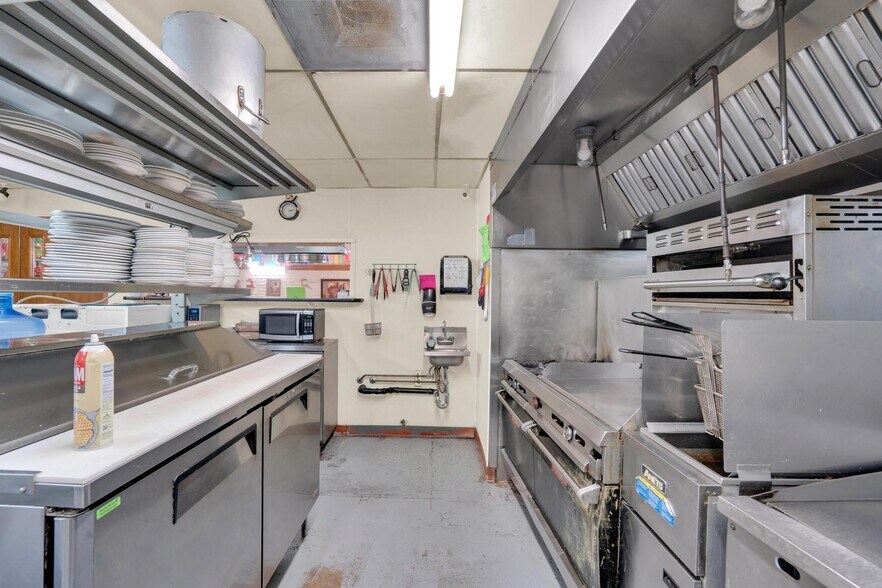 More Photos Of 4525 S Park Ave, Tucson Restaurant For Sale