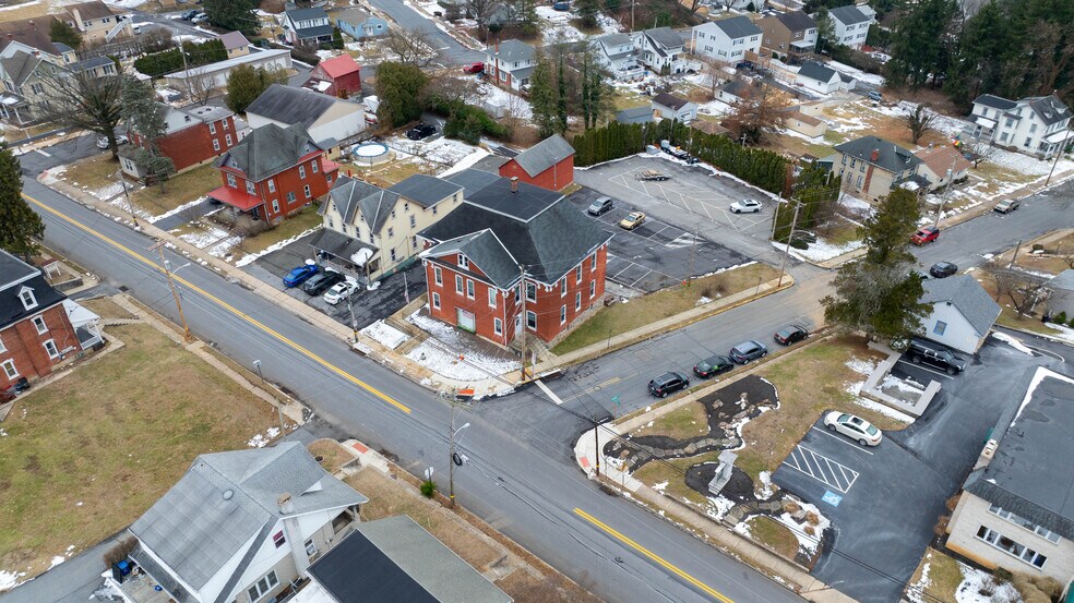 More Photos Of 3540 Saint Lawrence Ave, Reading Loft Creative Space For Sale