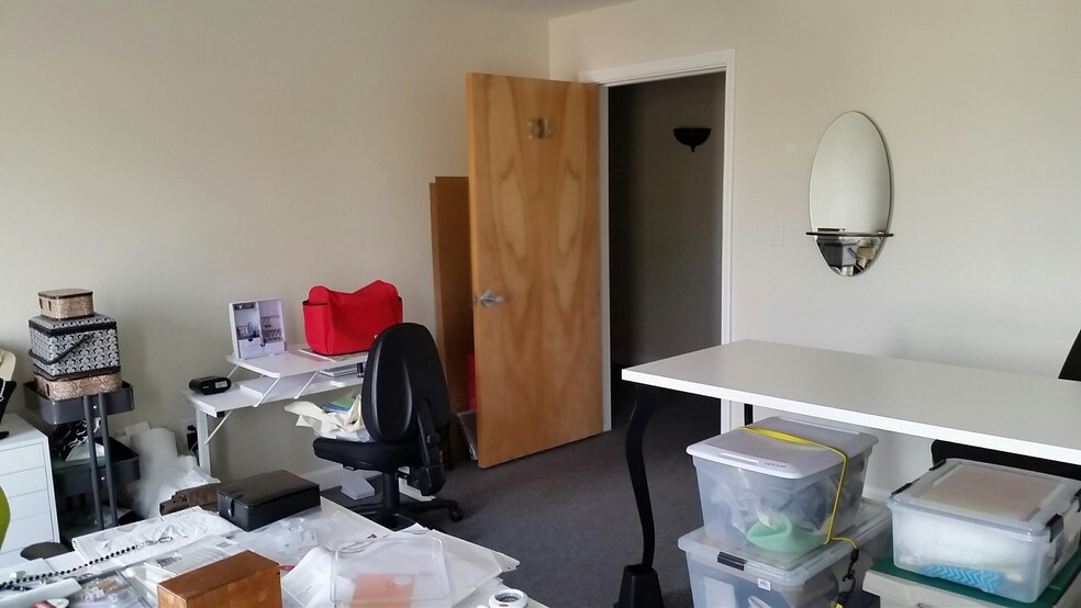 More Photos Of 7910 N Tamiami Trl, Sarasota Office For Lease