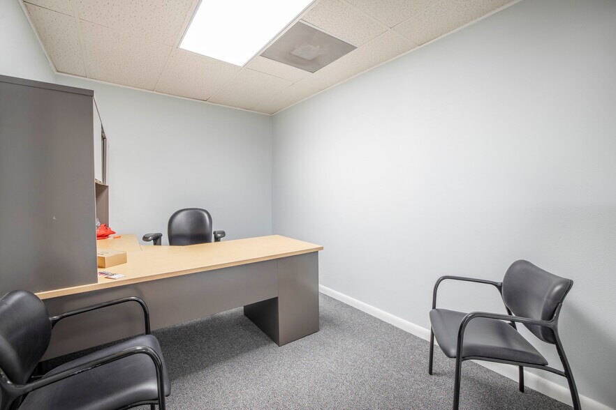 More Photos Of 7212 US Highway 19, New Port Richey Office For Sale