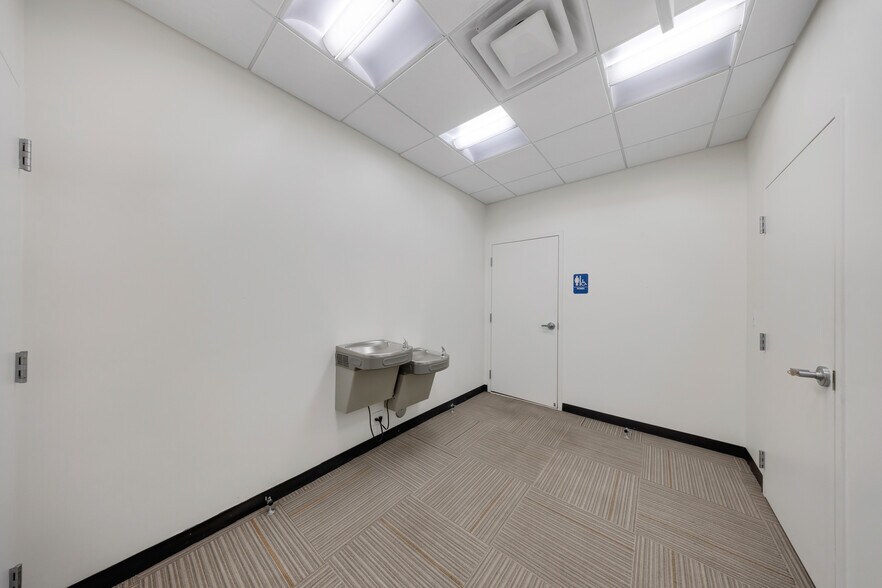 More Photos Of 2155-2159 SW 22nd St, Miami Office For Lease