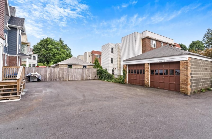 More Photos Of 155 Irving Ave, Providence Apartments For Sale