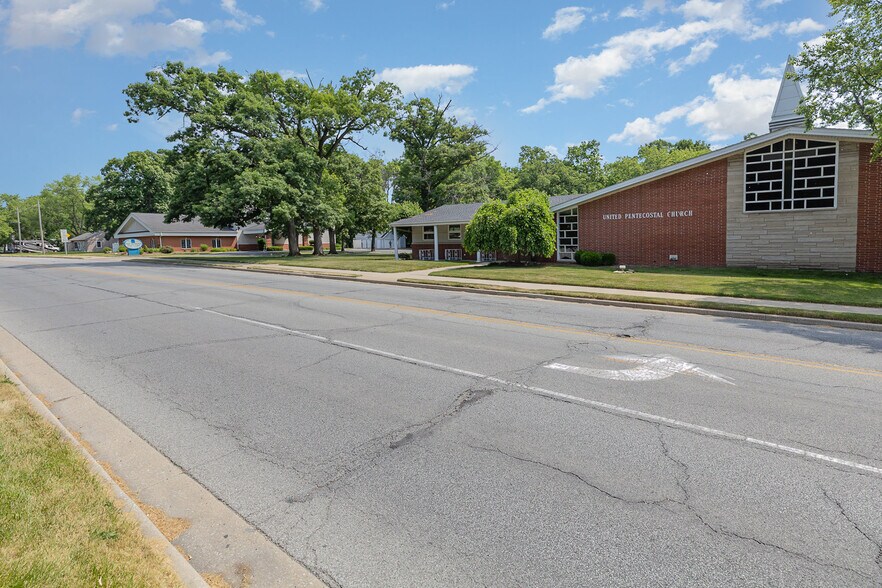 More Photos Of 939 S Wisconsin St, Hobart Religious Facility For Sale