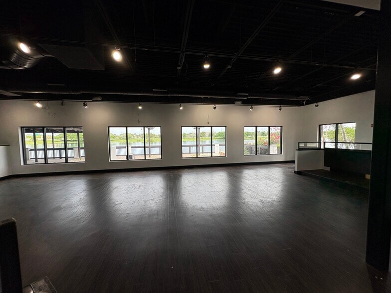 More Photos Of 15500 SW 29th St, Miramar Restaurant For Lease