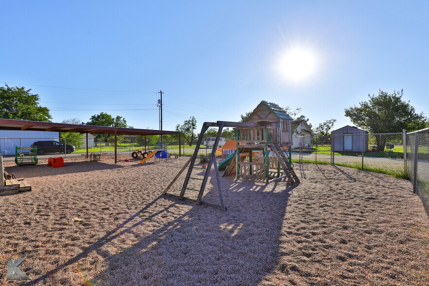 More Photos Of 6000 Buffalo Gap Rd, Abilene Daycare Center For Sale