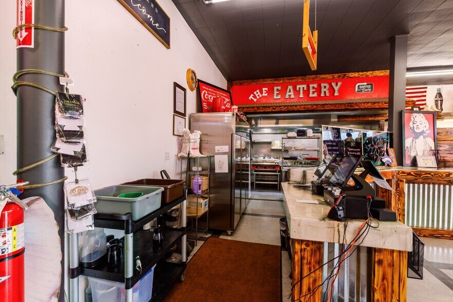 More Photos Of 10 S Main St, Fillmore Restaurant For Sale