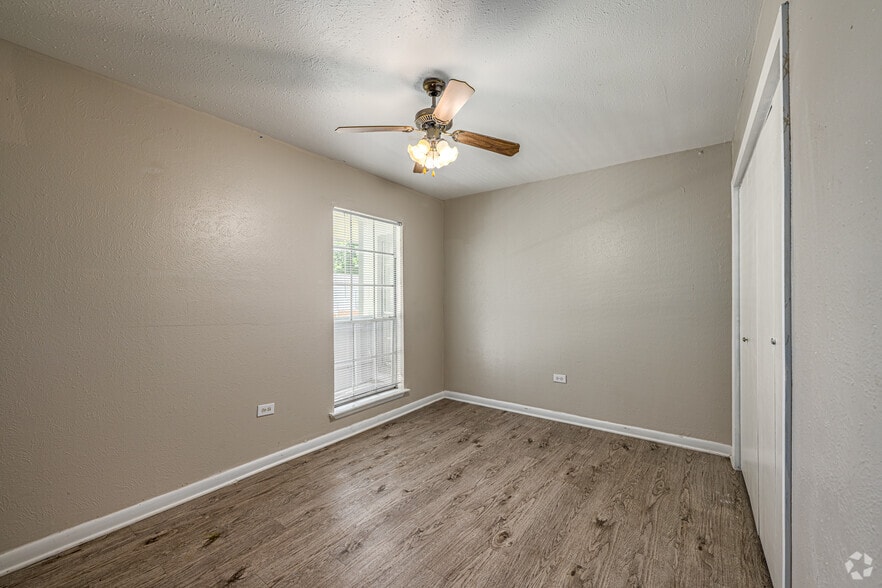 More Photos Of 150 Shady Arbors Cir, Houma Apartments For Sale