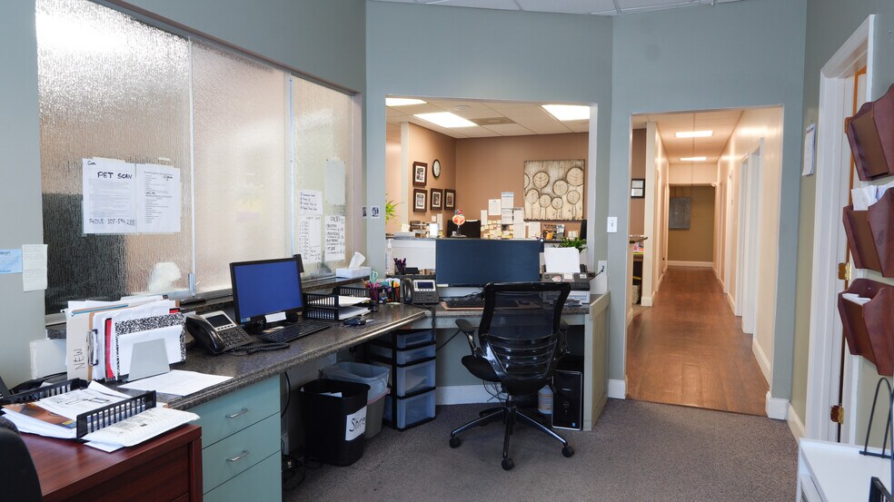 More Photos Of 3900 Clark Rd, Sarasota Medical For Sale