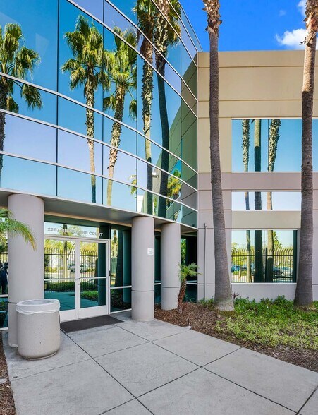 More Photos Of 2297 Niels Bohr Ct, San Diego Office For Sale