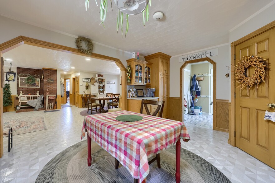 More Photos Of 197 Pencroft Dr N, Holtwood Industrial For Sale