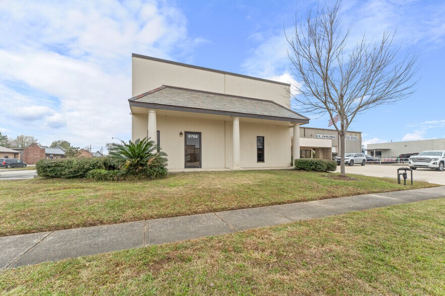 More Photos Of 6768 Complex Dr, Baton Rouge Industrial For Lease