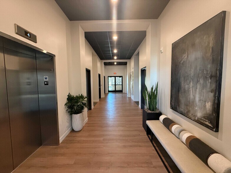 More Photos Of 1220 3rd St SE, Cedar Rapids Apartments For Lease