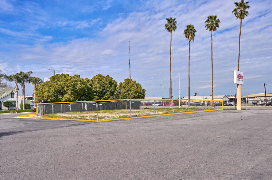 More Photos Of 1115 Union Ave, Bakersfield Land For Lease