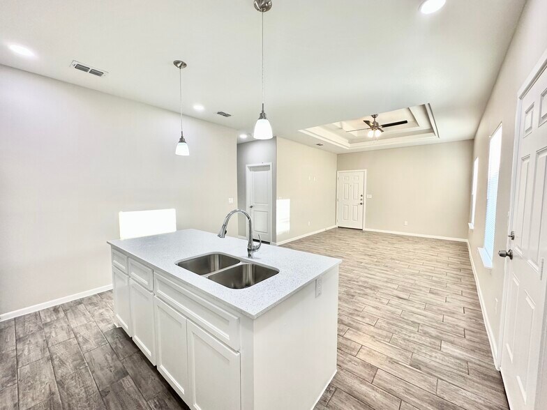 More Photos Of 1416 Petri Dr, Weslaco Apartments For Sale