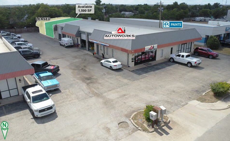 More Photos Of 401 Texas Ave, Round Rock Light Distribution For Lease