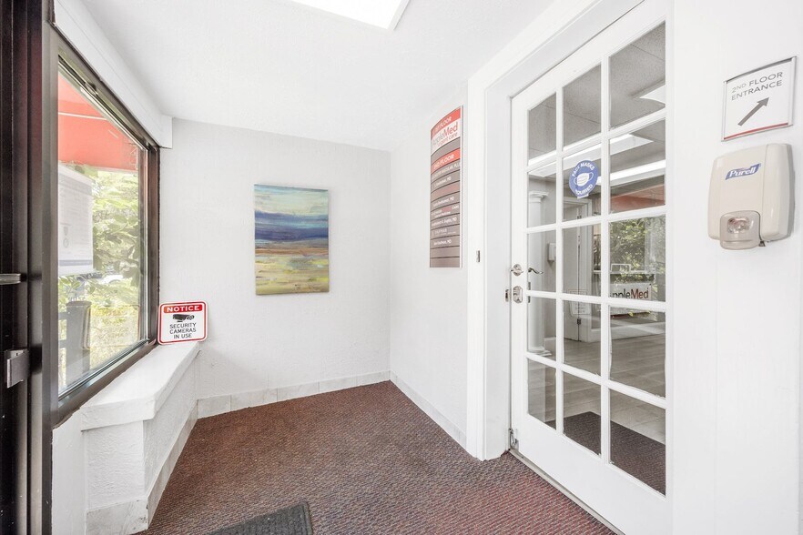 More Photos Of 504 Gramatan Ave, Mount Vernon Medical For Lease
