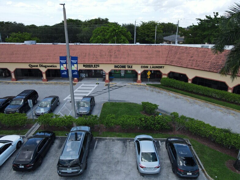 More Photos Of 12315-12389 Pembroke Rd, Pembroke Pines Unknown For Lease