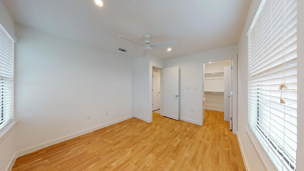 More Photos Of 3901 N Hall St, Dallas Apartments For Sale