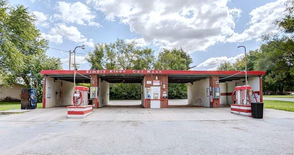 Primary Photo Of 520 Range Ln, Cahokia Carwash For Sale