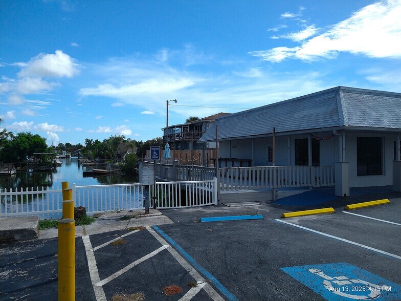 More Photos Of 6920-6928 Clark St, Hudson Restaurant For Sale