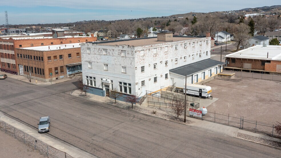 More Photos Of 902 S 1st Ave, Pocatello Distribution For Lease