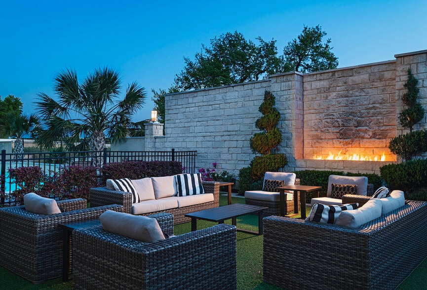 More Photos Of 1110 Discovery Blvd, Cedar Park Hotel For Sale