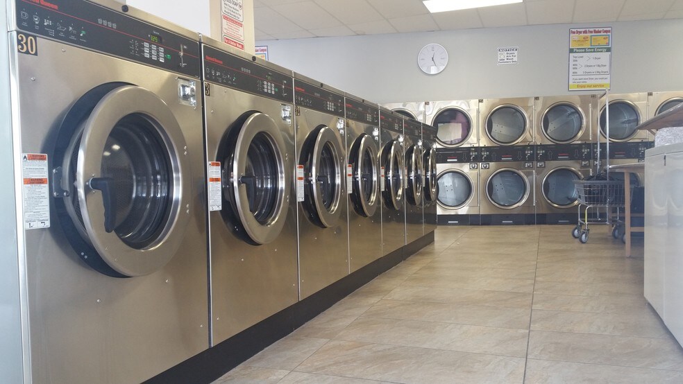 More Photos Of 1110-1112 S Long Beach Blvd, Compton General Retail For Sale