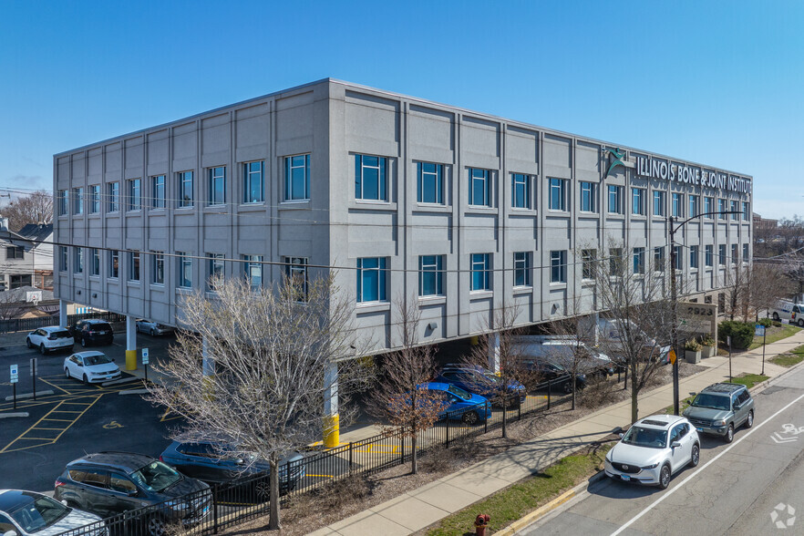 Primary Photo Of 2923 N California Ave, Chicago Medical For Lease