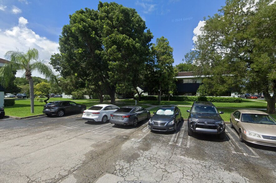 More Photos Of 9010 SW 137th Ave, Miami Unknown For Lease