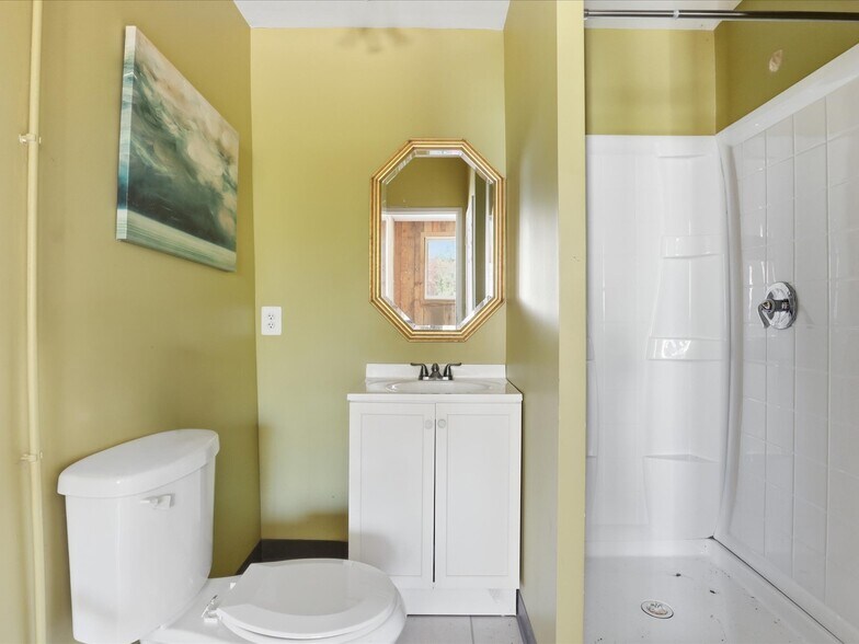 More Photos Of 151 E O St, Purcellville Office For Lease