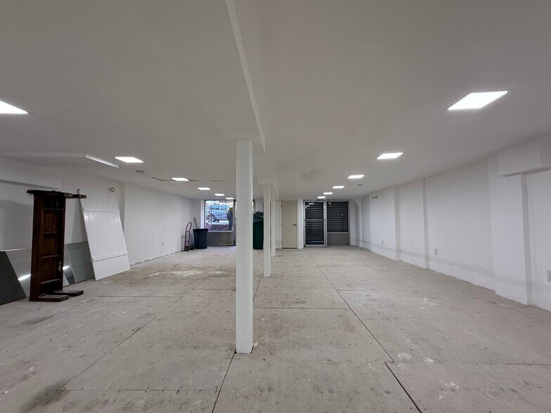 More Photos Of 322 E 6th St, New York Multifamily For Sale